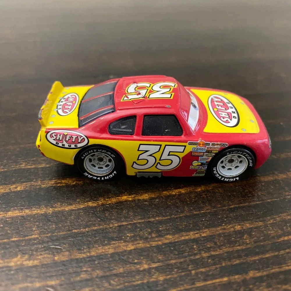 Disney Pixar Cars Shifty Drug Kevin Racingtire 35 Diecast Piston‎ Cup Racer Red